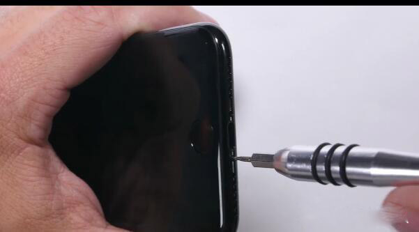 教你换苹果电池，妙手回春救iPhone 7教你换苹果电池，妙手回春救iPhone 7