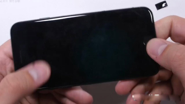 教你换苹果电池，妙手回春救iPhone 7教你换苹果电池，妙手回春救iPhone 7