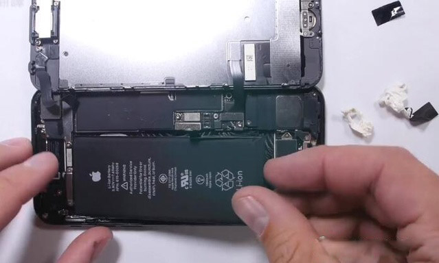 教你换苹果电池，妙手回春救iPhone 7教你换苹果电池，妙手回春救iPhone 7