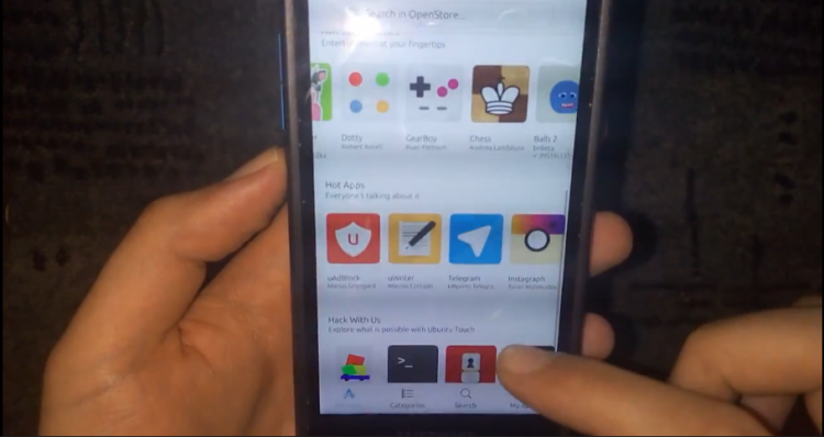 模块化手机Fairphone运行Ubuntu Touch 16.04视频