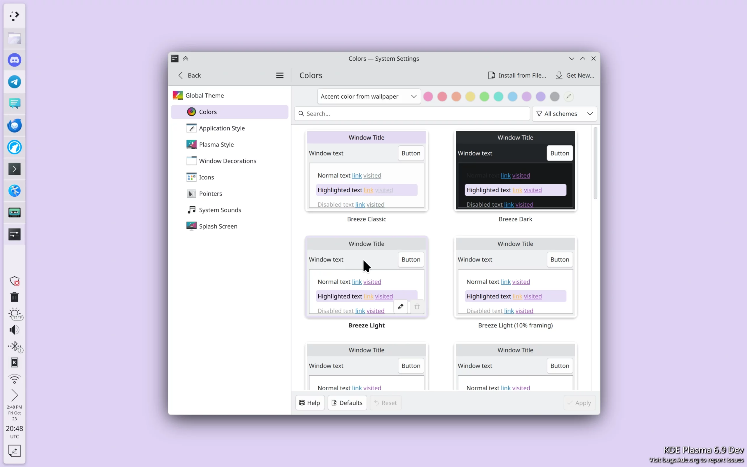 A Plasma system with a plain lavender wallpaper color, and the automatically-chosen accent color is the same